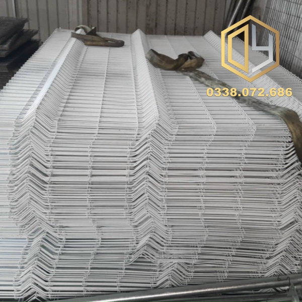 Hàng rào lưới thép nhúng nóng , sơn tĩnh điện