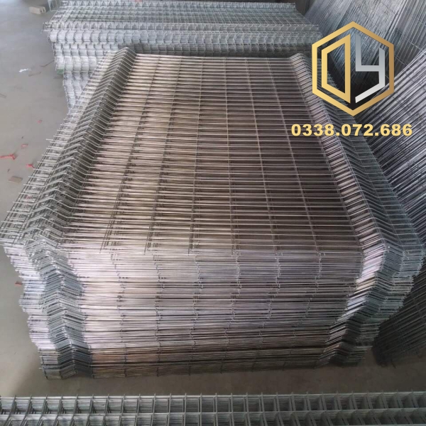 lưới hàng rào nhúng nóng